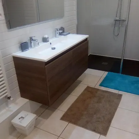 Meuble Avec Linge De Maison Chez Gwen Et Flo Feriehus Cholet