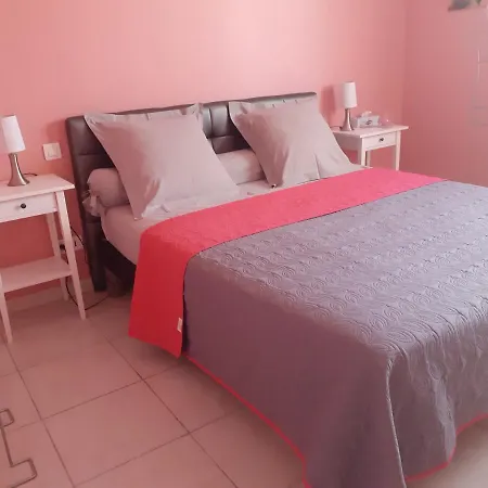 Meuble Avec Linge De Maison Chez Gwen Et Flo Feriehus Cholet